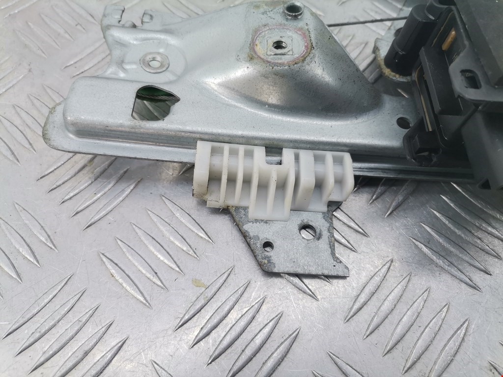 Стеклоподъемник задний правый PEUGEOT 308 2007-2015