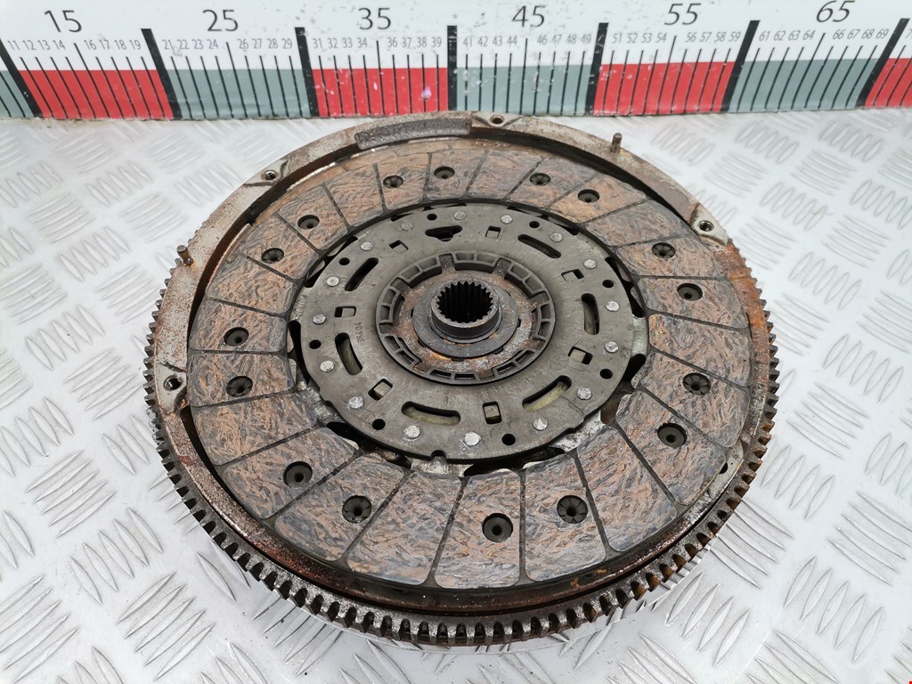 Маховик (демпфер сцепления) VOLKSWAGEN Passat B6 2005-2011