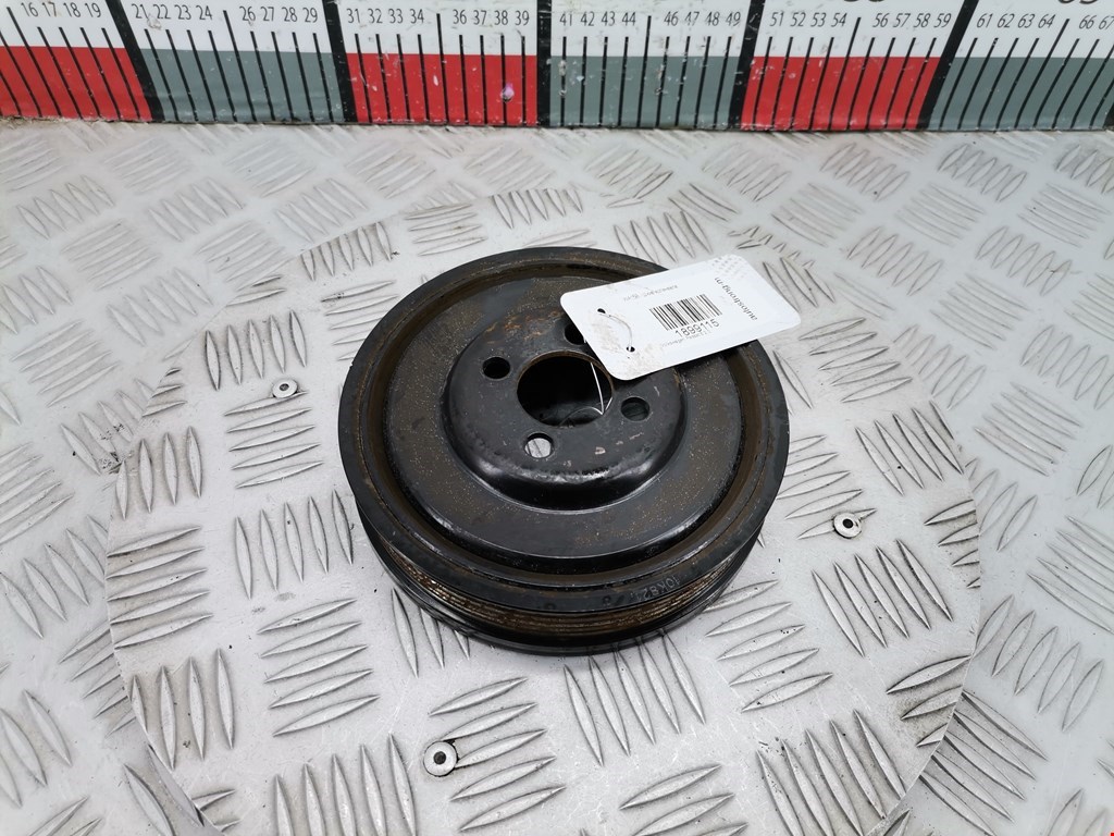 Шестерня коленвала (шкив) VOLKSWAGEN Passat B6 2005-2011