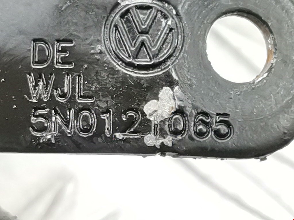 Патрубок VOLKSWAGEN Passat B6 2005-2011