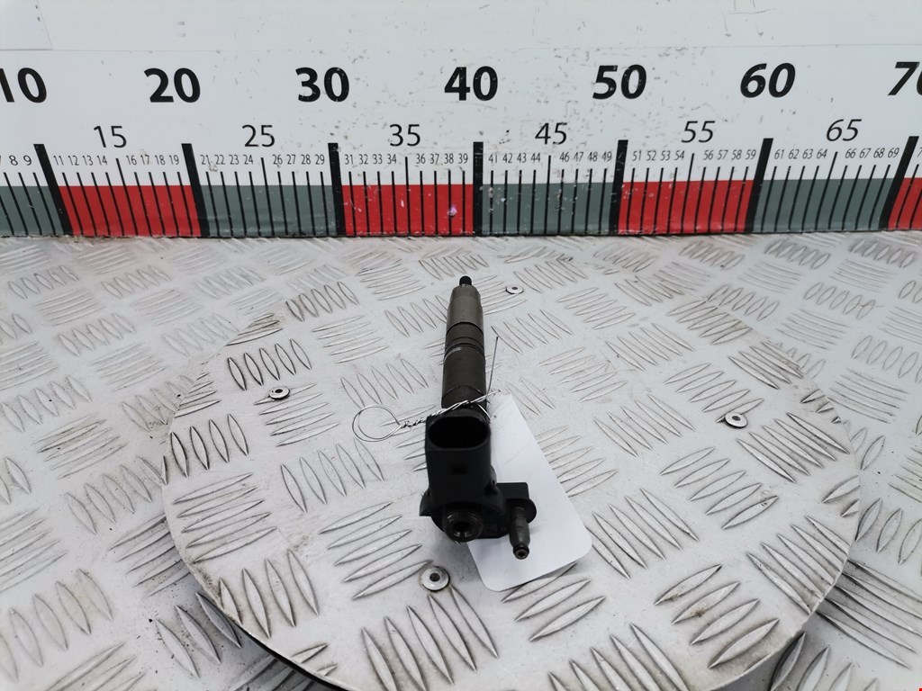 Форсунка дизельная электрическая VOLKSWAGEN Passat B6 2005-2011