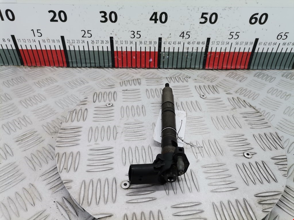 Форсунка дизельная электрическая VOLKSWAGEN Passat B6 2005-2011