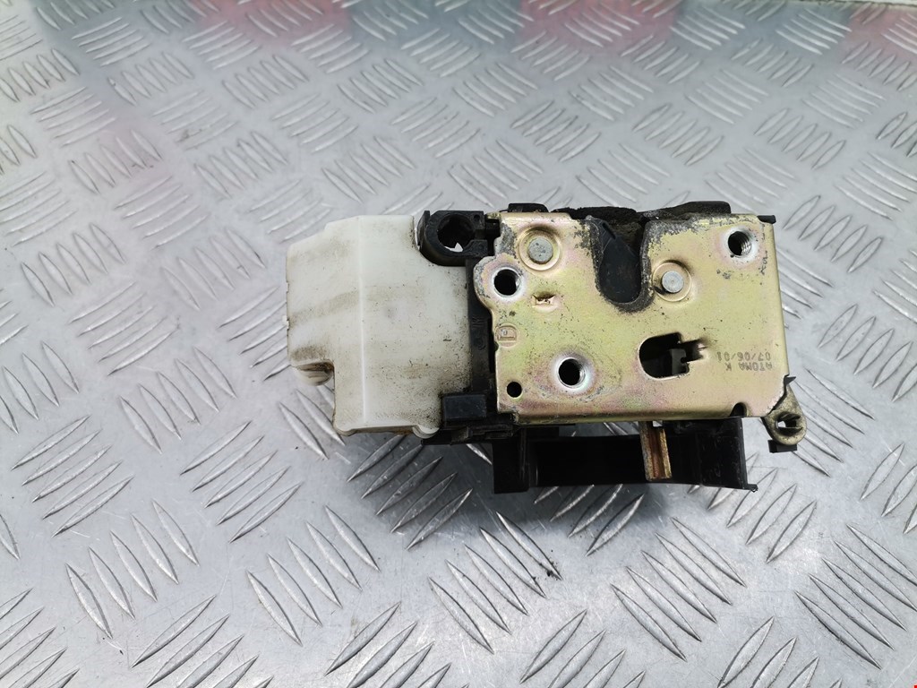 Замок двери передней правой FIAT Palio 1996-2004