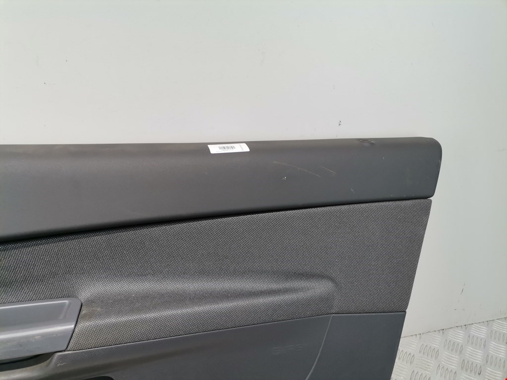 Обшивка двери передняя правая VOLVO C30 2006-2013