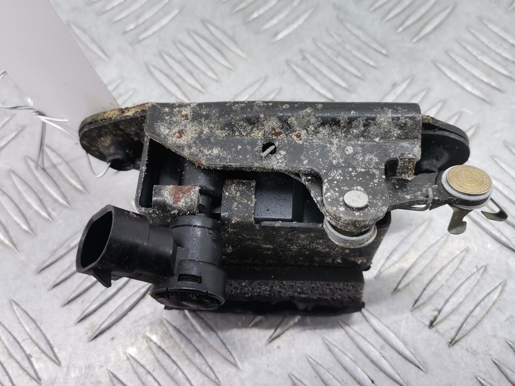 Замок багажника (крышки двери) CHRYSLER Voyager III GS 1995-2000