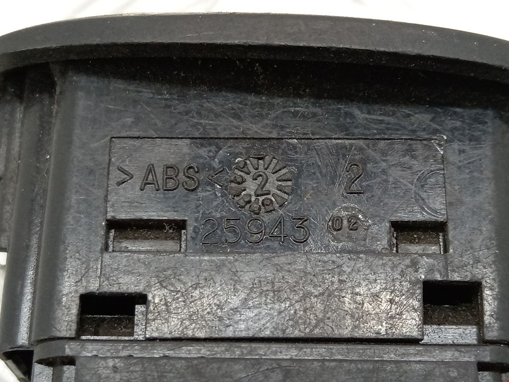 Кнопка стеклоподъемника PEUGEOT 406 1995-1999