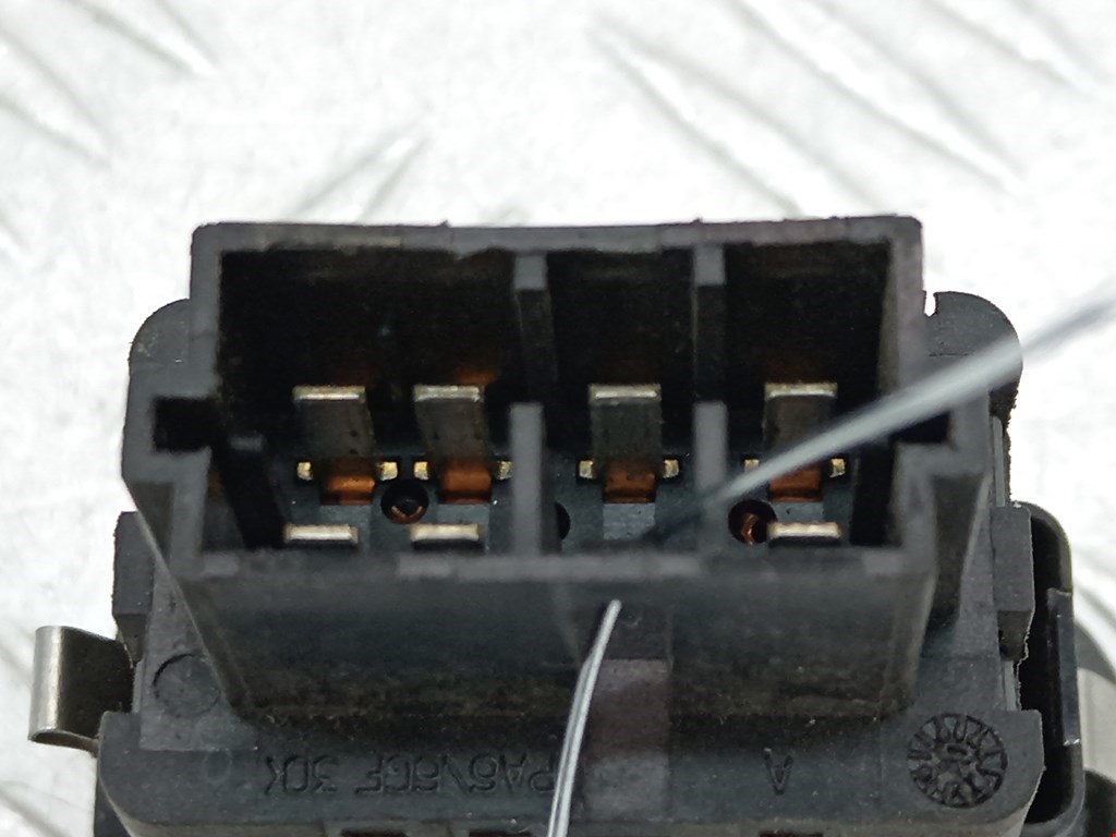 Кнопка стеклоподъемника PEUGEOT 406 1995-1999