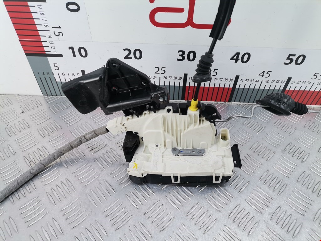 Замок двери передней левой MERCEDES-BENZ C-Class C-klasse W204 2007-2015