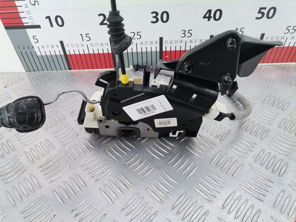 Замок двери передней левой MERCEDES-BENZ C-Class C-klasse W204 2007-2015