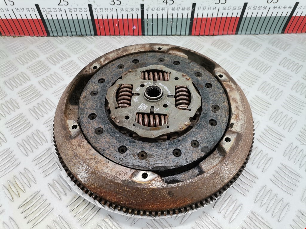 Маховик (демпфер сцепления) OPEL Astra H/Family 2004-2015