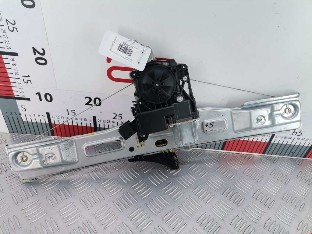 Стеклоподъемник задний правый OPEL Zafira C 2012-2019