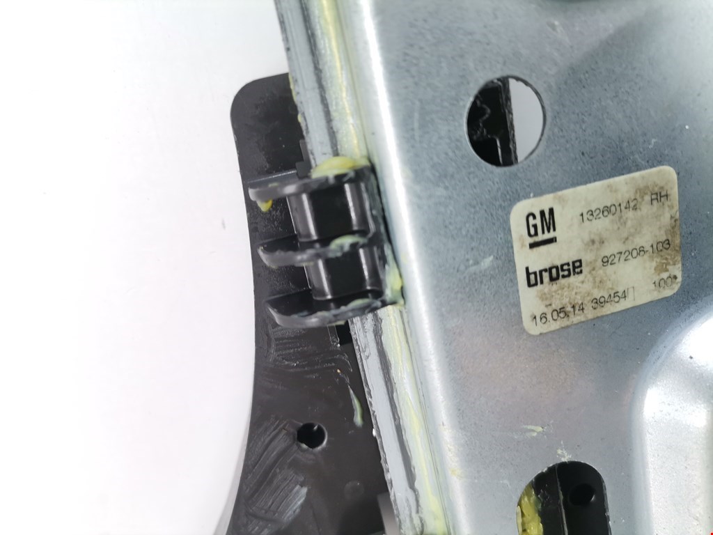 Стеклоподъемник задний правый OPEL Zafira C 2012-2019