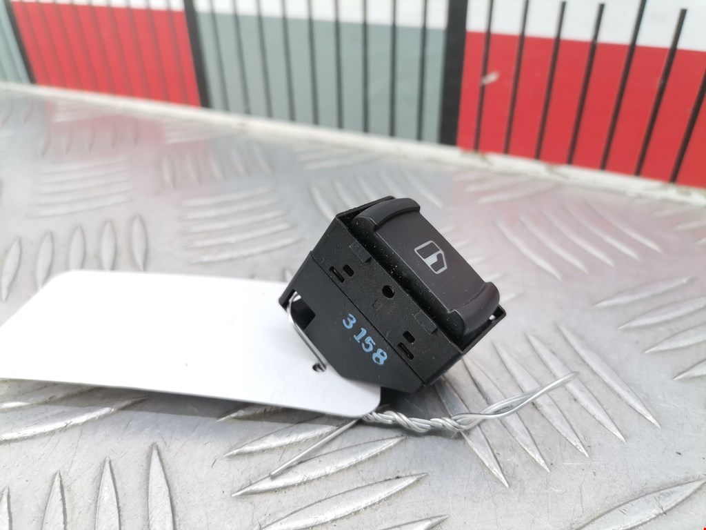 Кнопка стеклоподъемника VOLKSWAGEN Passat B5 1997-2005