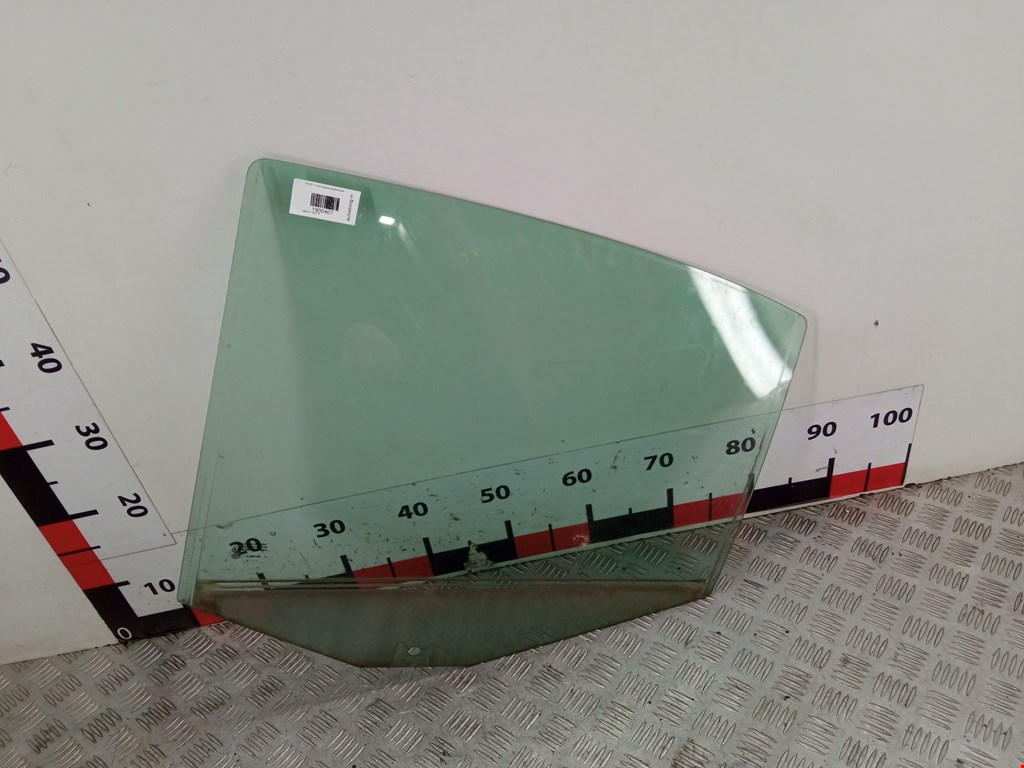 Стекло двери задней левой Jaguar X-Type (2001-2009)