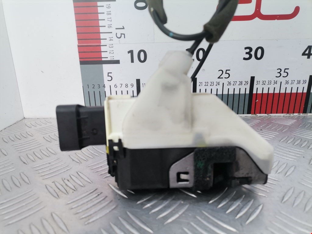 Замок двери передней правой CITROEN C3 2009-2016