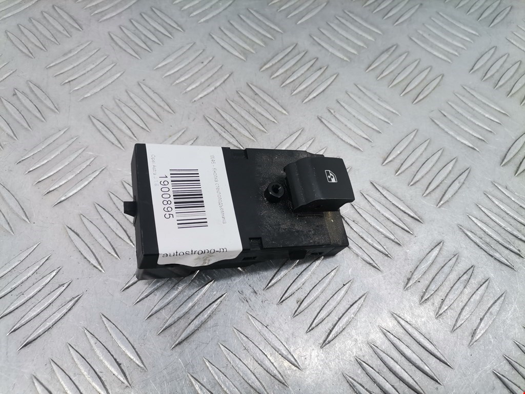 Кнопка стеклоподъемника OPEL Astra J 2009-2017