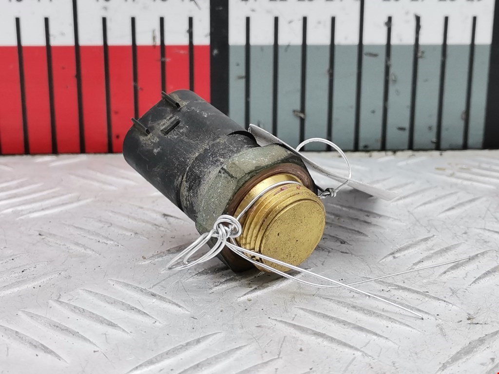 Датчик температуры (охлаждающей жидкости) SKODA Octavia A4 1U- 1997-2010