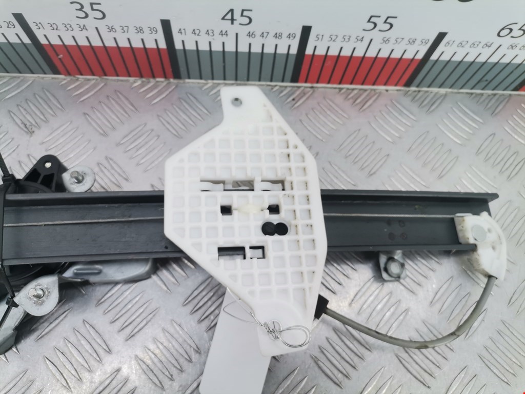 Стеклоподъемник передний левый SSANG YONG Rodius 2004-2013