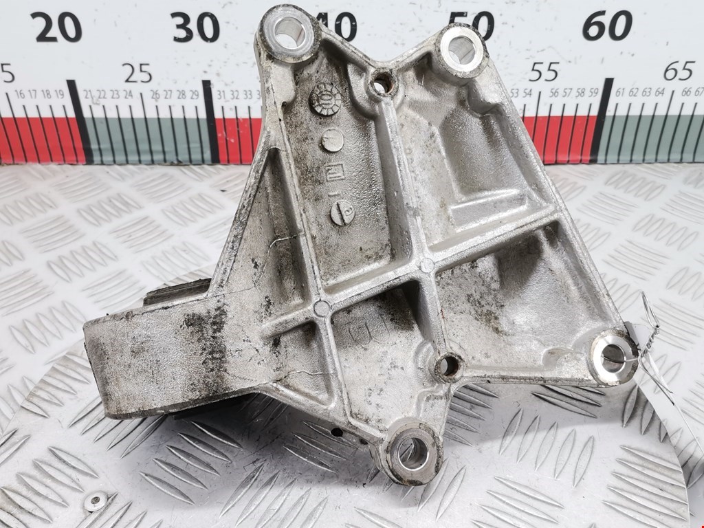 Кронштейн КПП PEUGEOT 206 1998-2012
