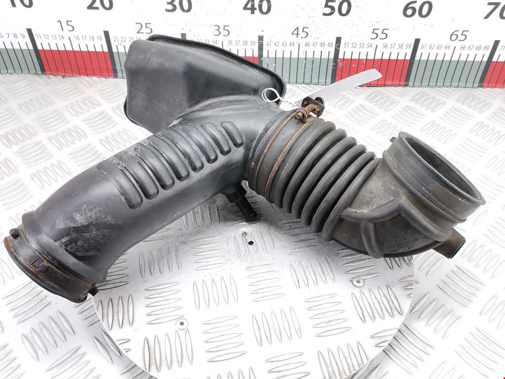 Патрубок воздушного фильтра KIA Magentis 2006-2010