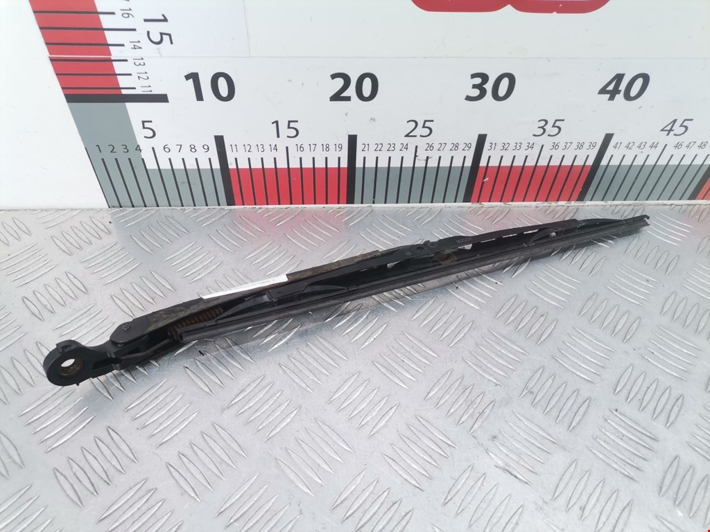 Поводок дворника задний (заднего) AUDI A4 B5 1995-2001