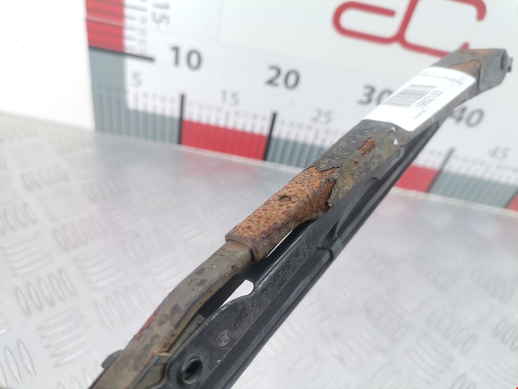 Поводок дворника задний (заднего) AUDI A4 B5 1995-2001