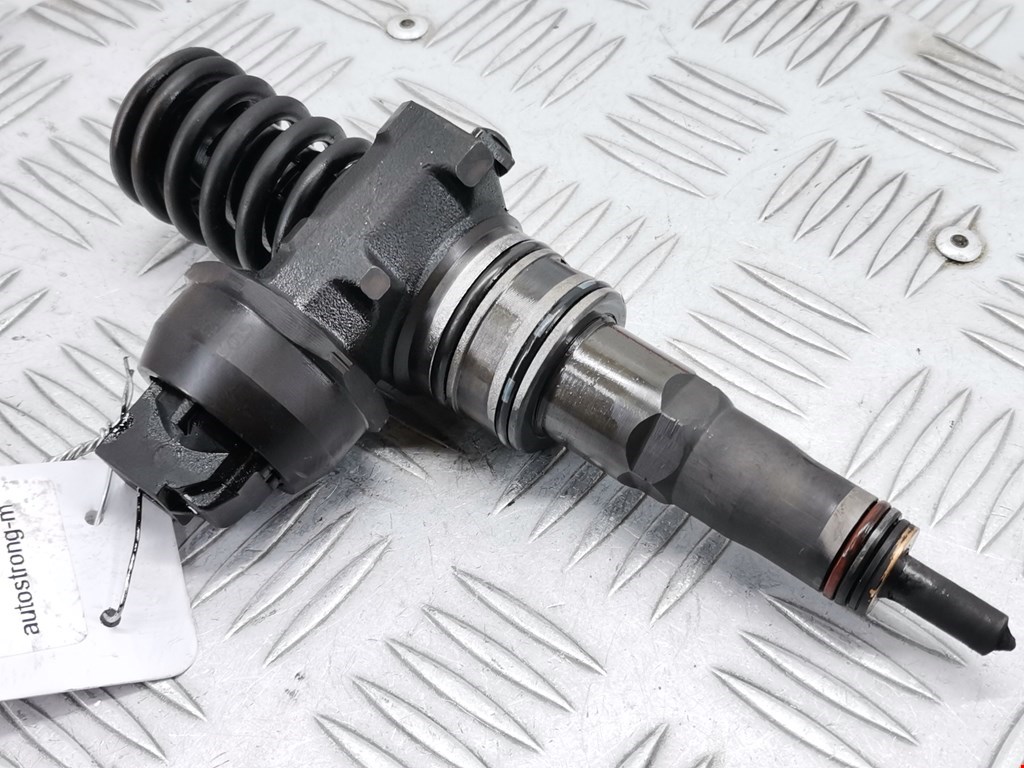 Форсунка дизельная электрическая Volkswagen Passat 5 GP (2000-2005)