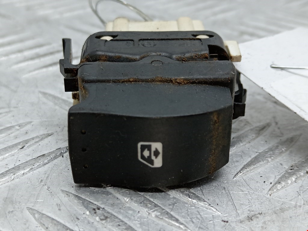 Кнопка стеклоподъемника RENAULT Laguna 2001-2007