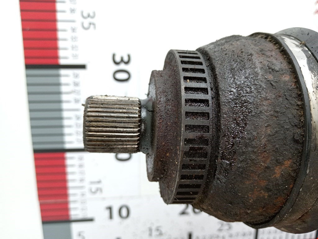 Полуось (привод, приводной вал) передняя правая VOLKSWAGEN Sharan 1995-2010