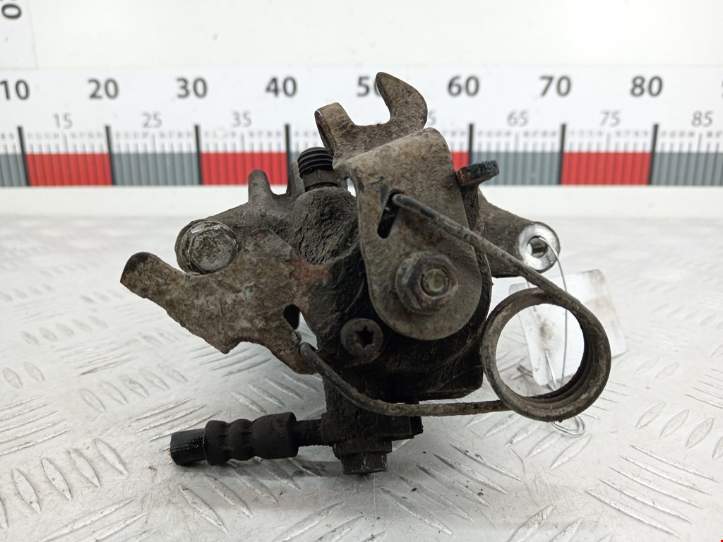 Суппорт задний правый VOLKSWAGEN Passat B5 1997-2005