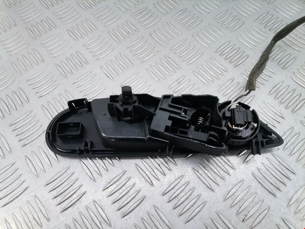 Ручка дверная передняя внутренняя левая FORD Fiesta 2008-2012