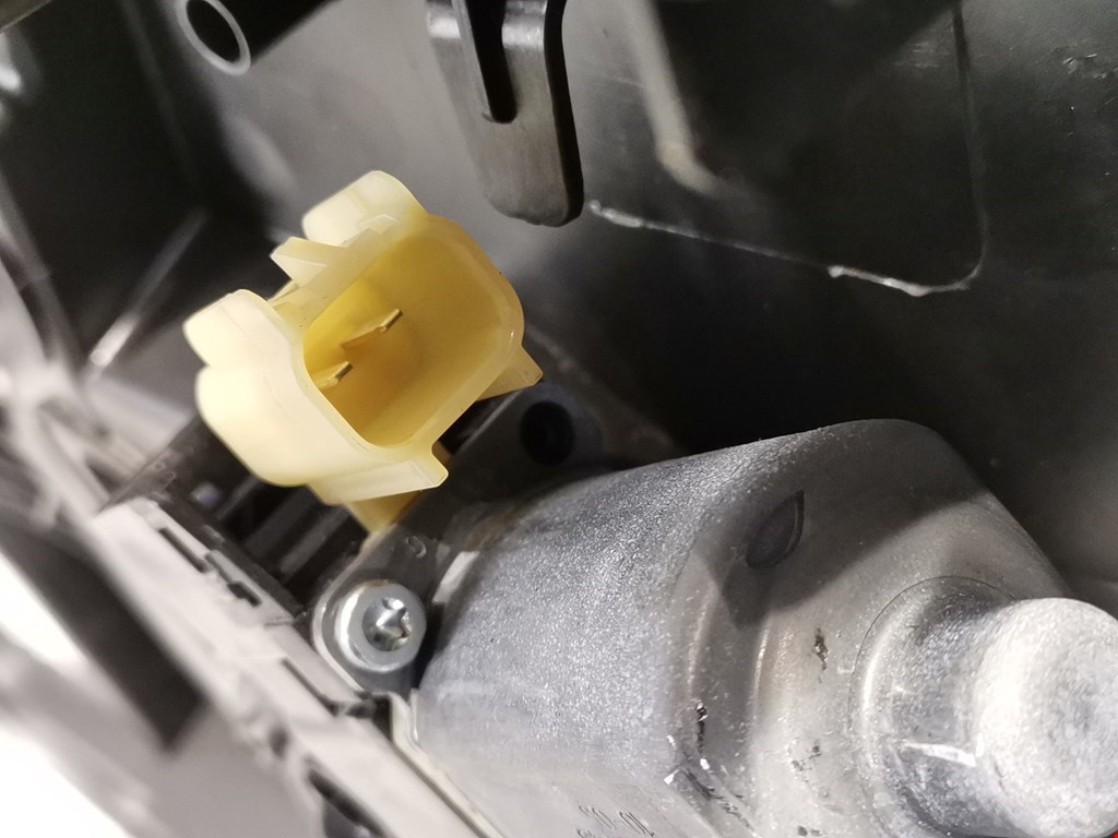 Стеклоподъемник передний левый FORD Fiesta 2008-2012