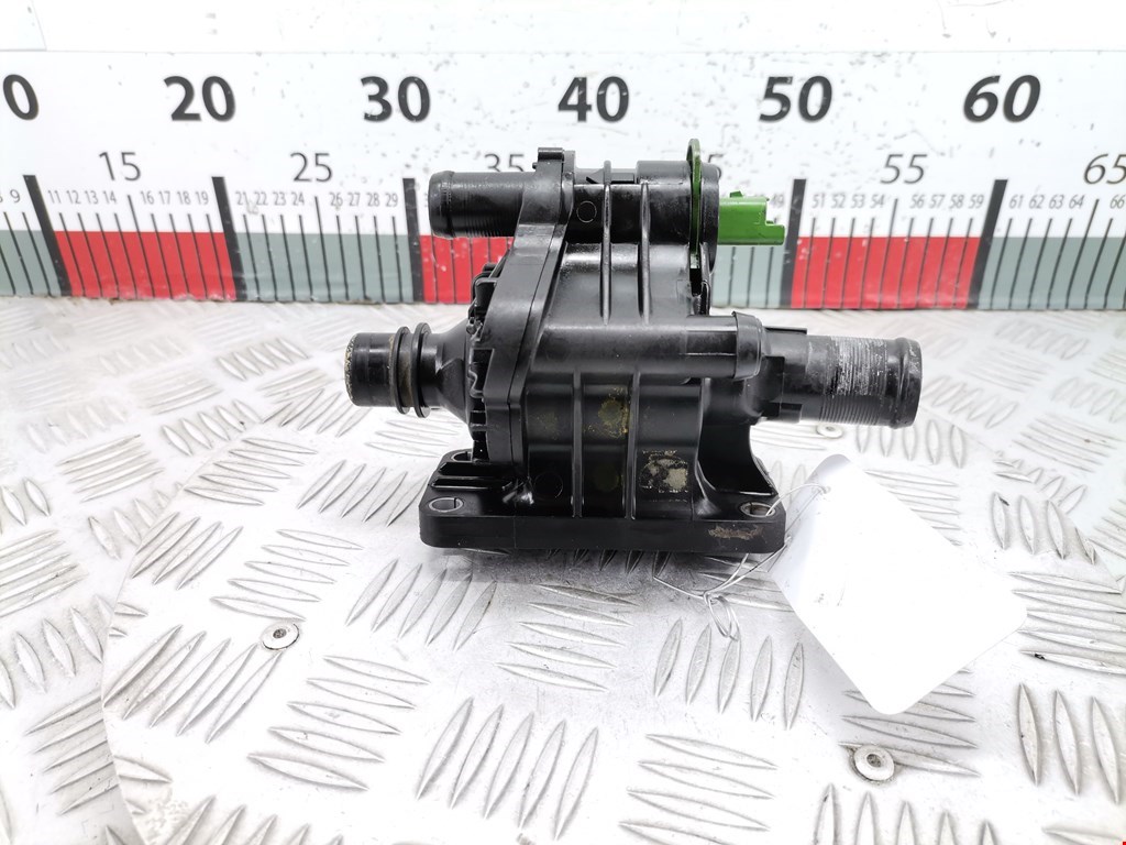 Корпус термостата FORD Focus II 2005-2011