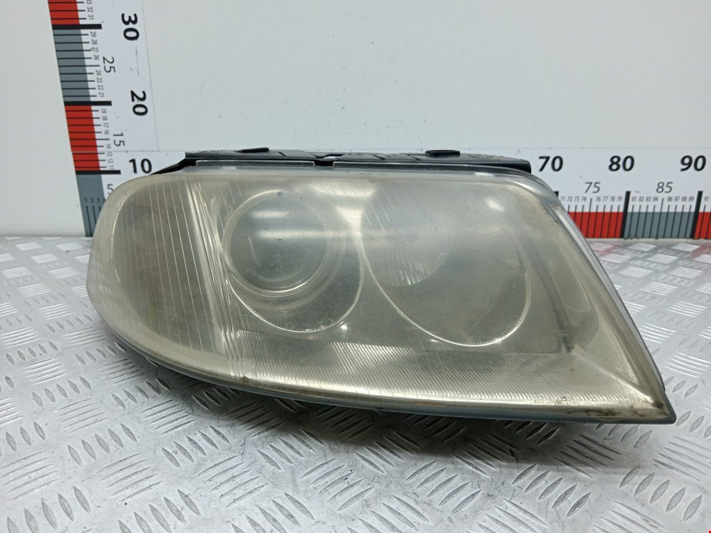 Фара правая VOLKSWAGEN Passat B5 1997-2005