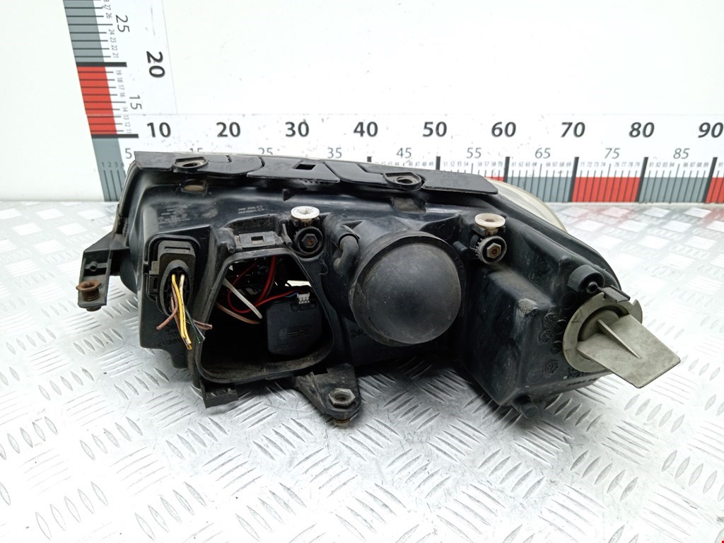 Фара правая VOLKSWAGEN Passat B5 1997-2005