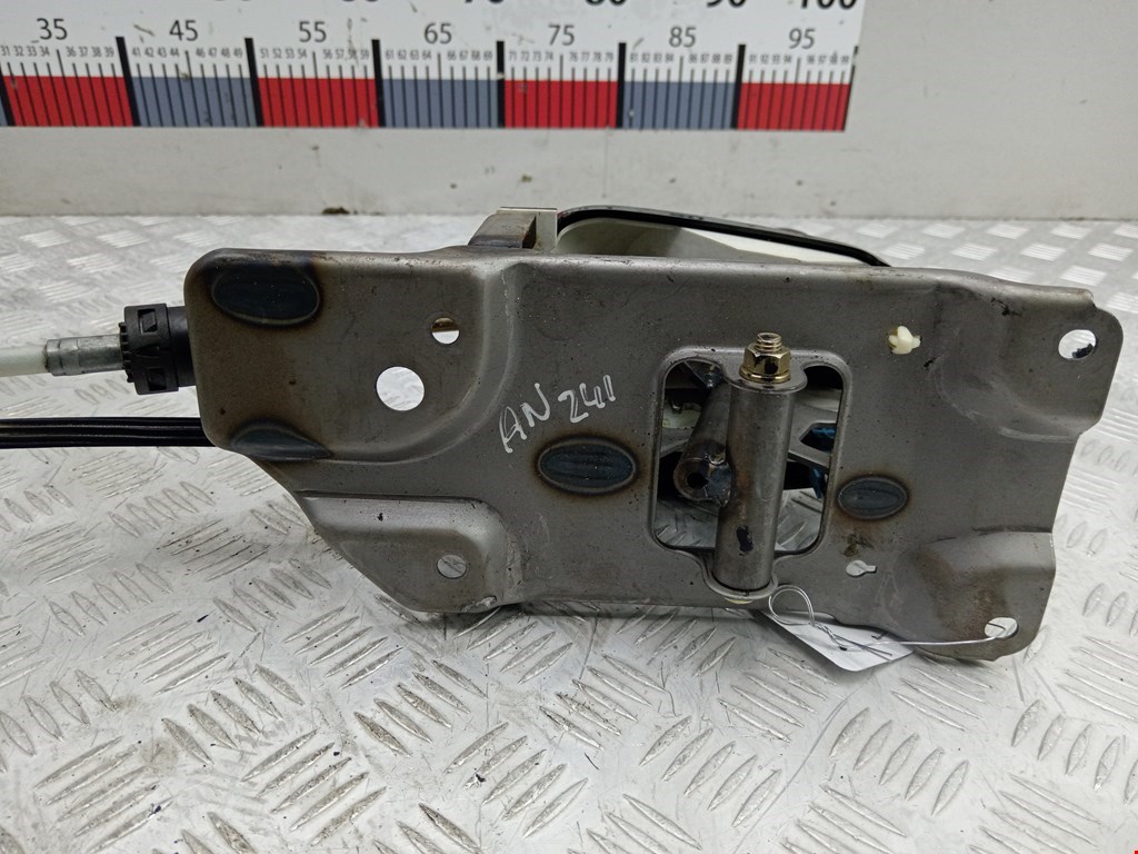 Кулиса (селектор) АКПП/МКПП в салоне MITSUBISHI Carisma 1995-1999