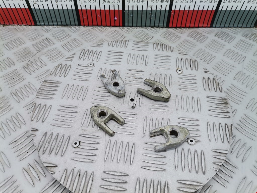 Кронштейн форсунки RENAULT Laguna 2007-2015