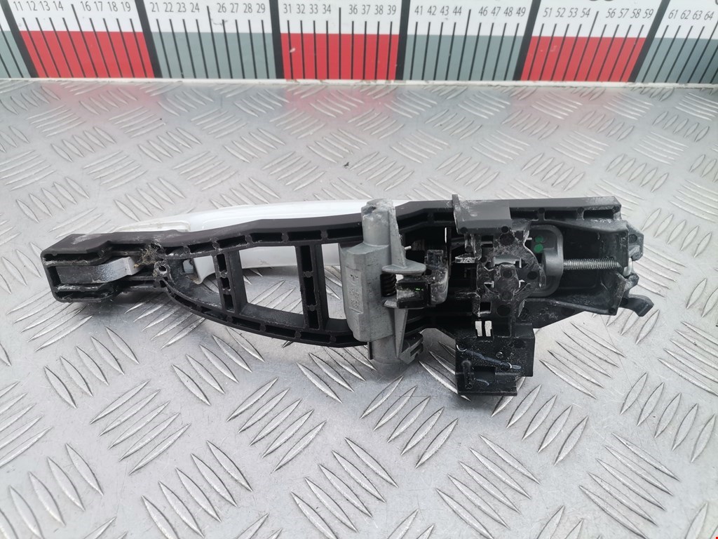 Ручка двери передней наружная левая FORD Kuga 2008-2012