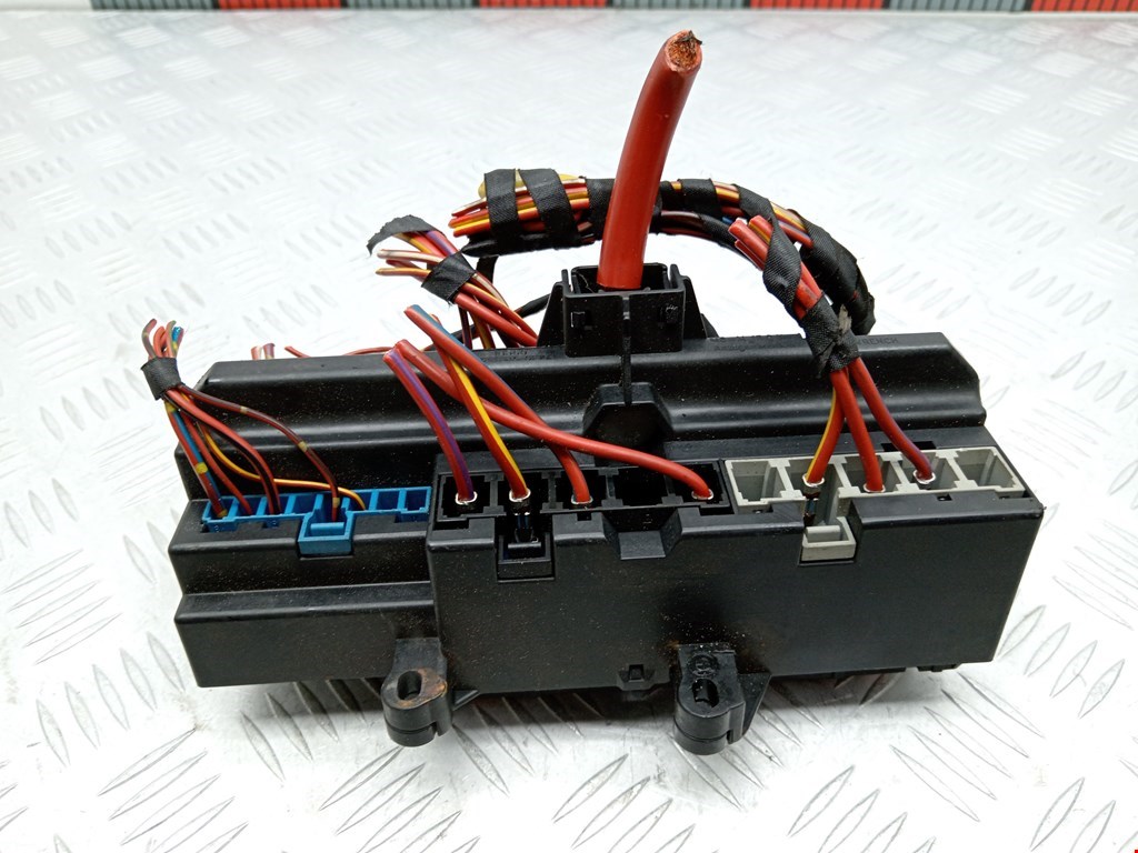 Датчик уровня в бачок омывателя BMW 7er 7 серия E65/E66 2001-2008