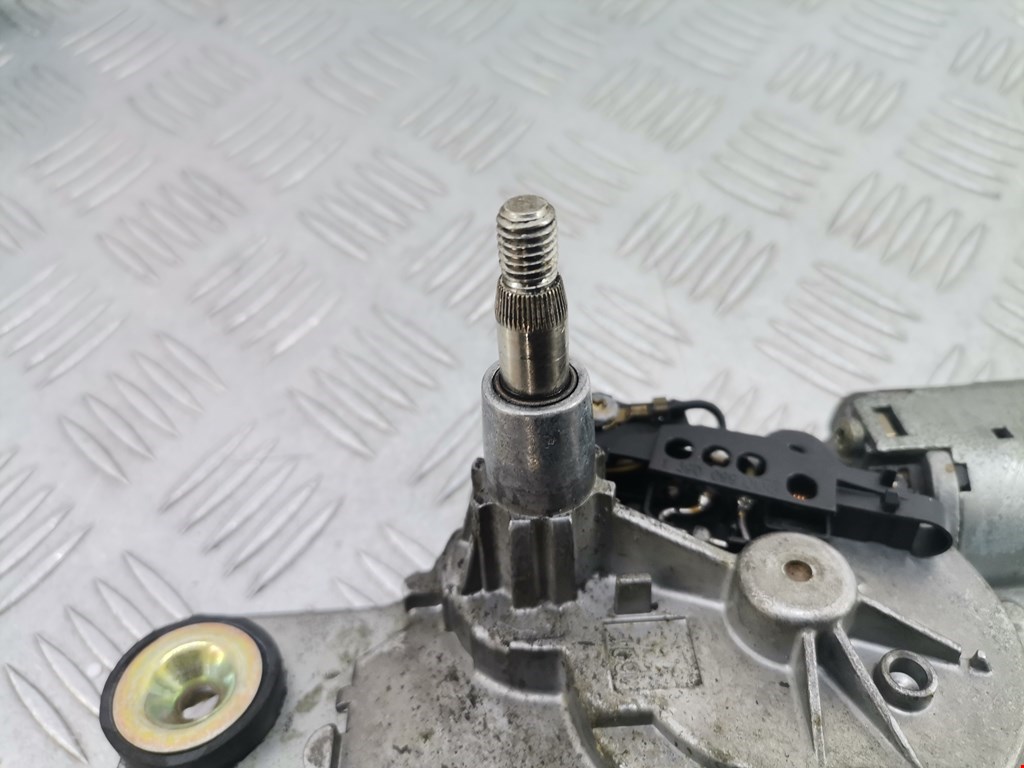 Моторчик стеклоочистителя задний FORD Mondeo III 2000-2007