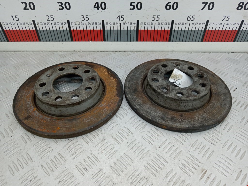 Диск тормозной задний AUDI A4 B6 2001-2005