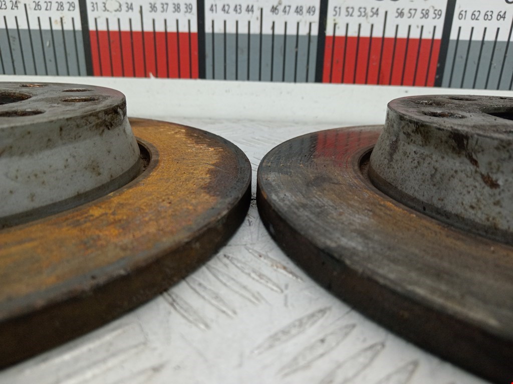 Диск тормозной задний AUDI A4 B6 2001-2005