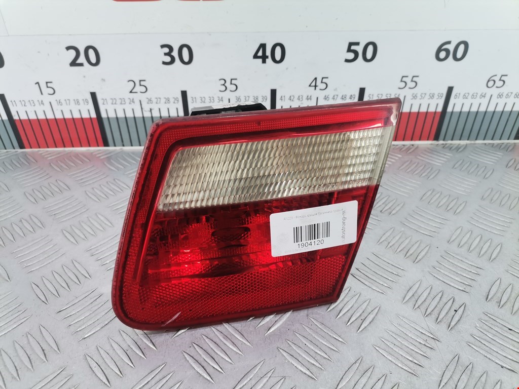 Фонарь задний внутренний правый BMW 3er E46 1998-2006