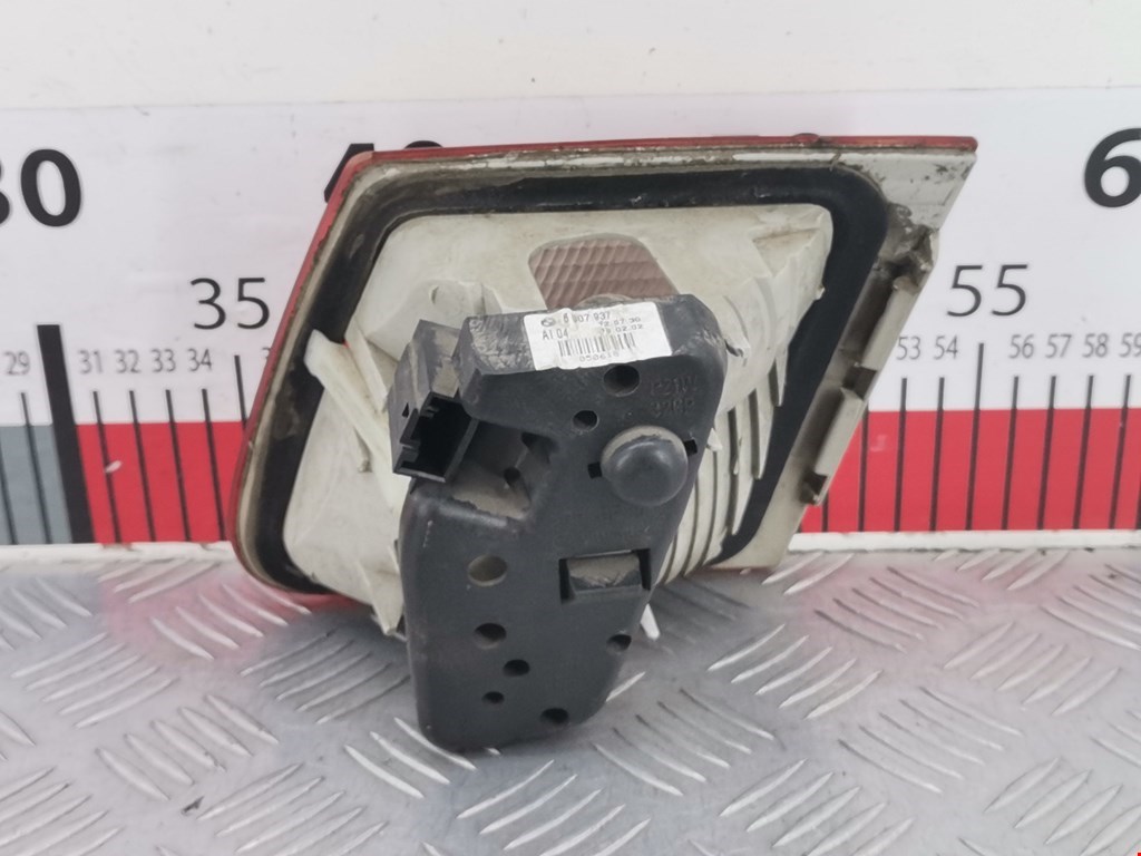 Фонарь задний внутренний левый BMW 3er E46 1998-2006