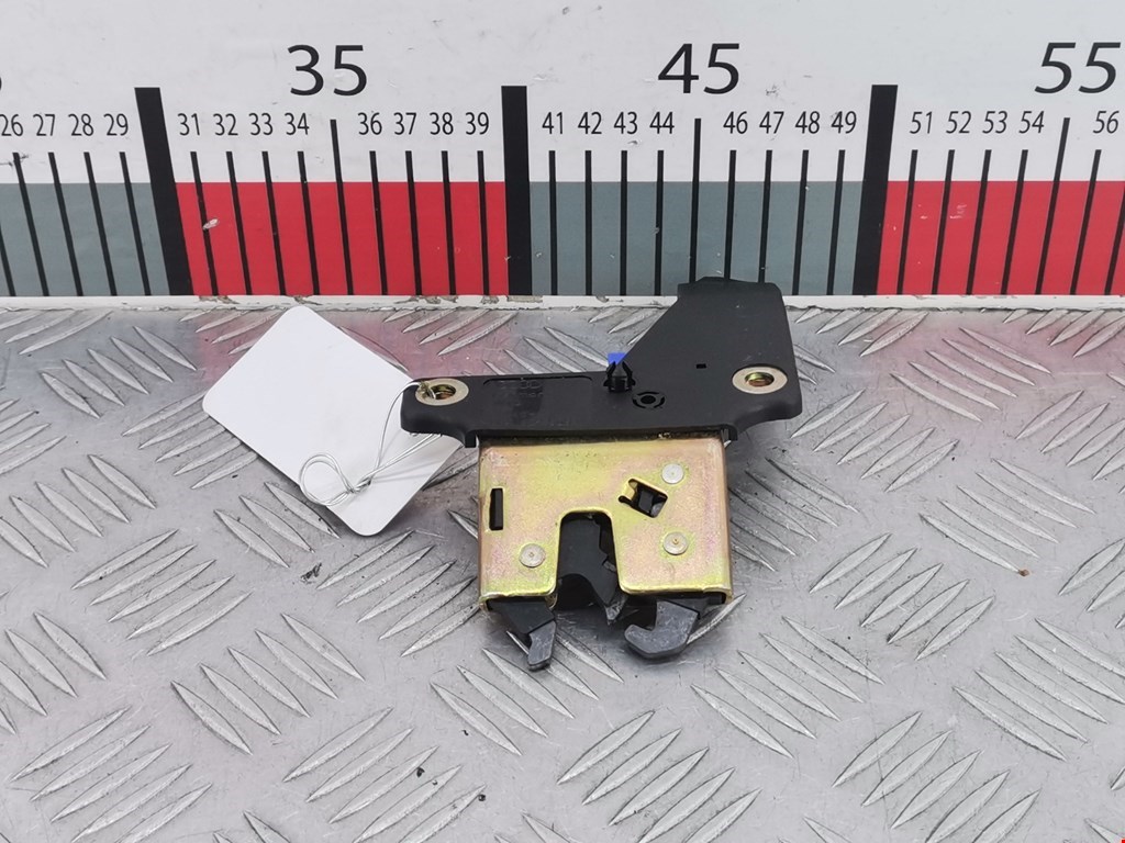 Замок багажника (крышки двери) AUDI A4 B6 2001-2005