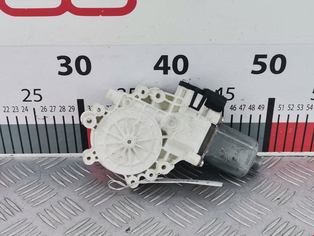 Моторчик (двигатель) стеклоподъемника SMART Forfour W454 2004-2006