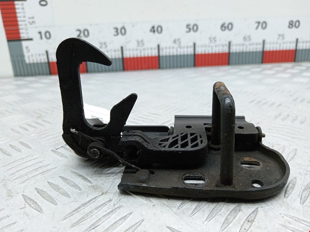 Ручка открывания капота VOLKSWAGEN Passat B6 2005-2011