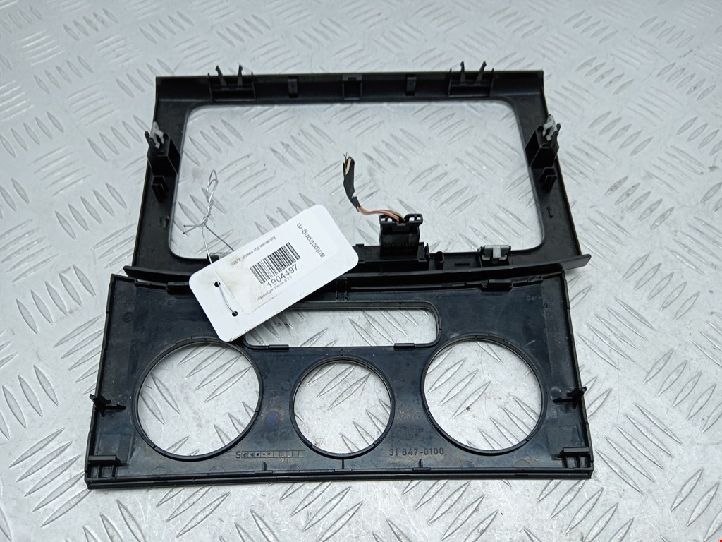 Рамка магнитолы VOLKSWAGEN Passat B6 2005-2011