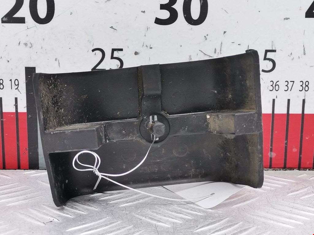 Кронштейн заднего бампера левый правый NISSAN Note E11 2005-2014