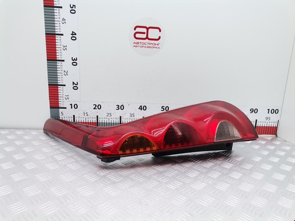 Фонарь задний правый Nissan Note (E11) (2005-2013)